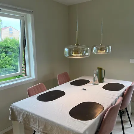 Appartement New Renovated 2 Bedrooms Free Parking 5mins Driving Bus To Ons Stavanger